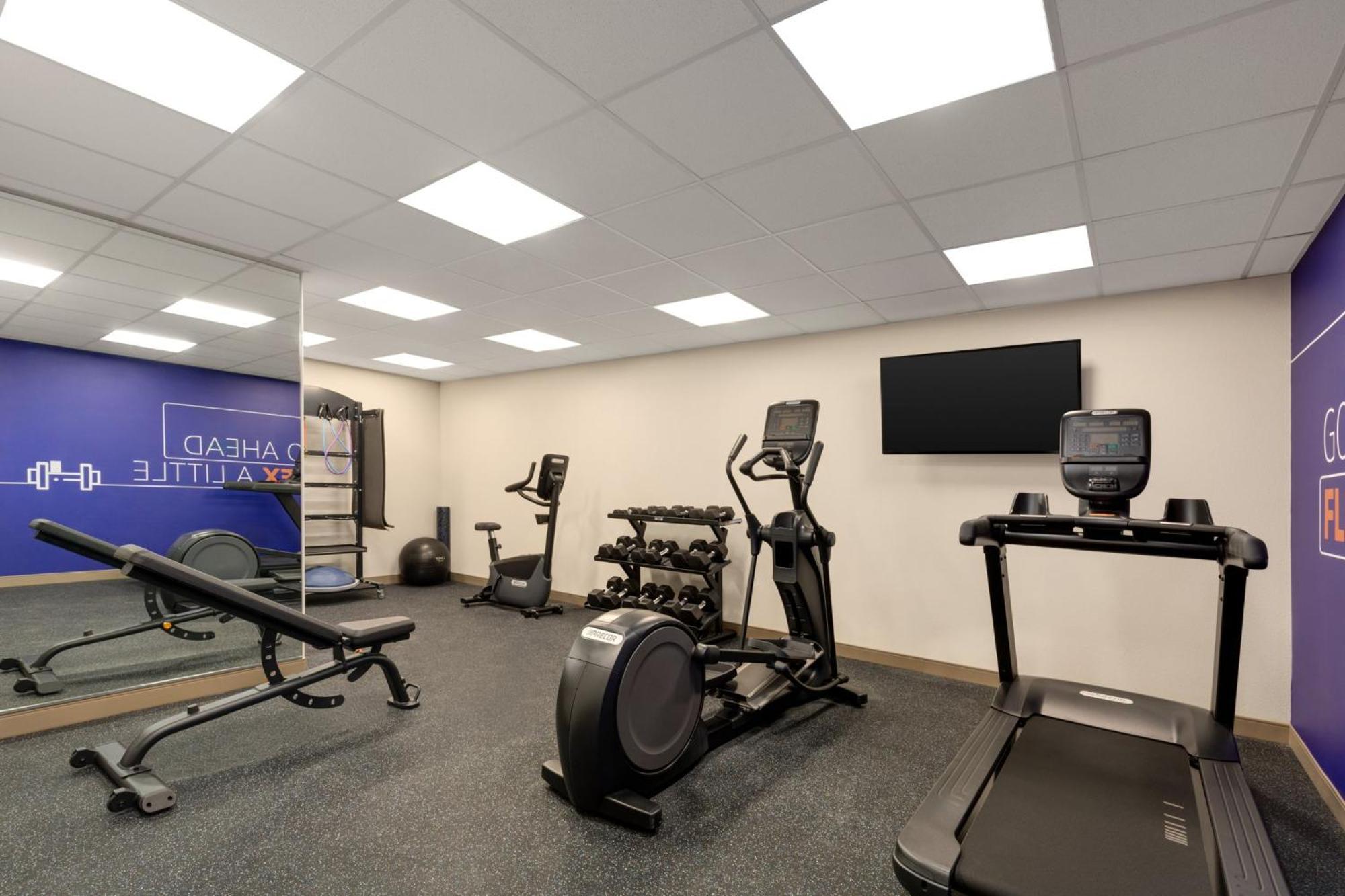 Holiday Inn Express & Suites Hayward - Castro Valley By Ihg Extérieur photo